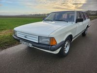 Ford Granada combi wit D 1984 (1)
