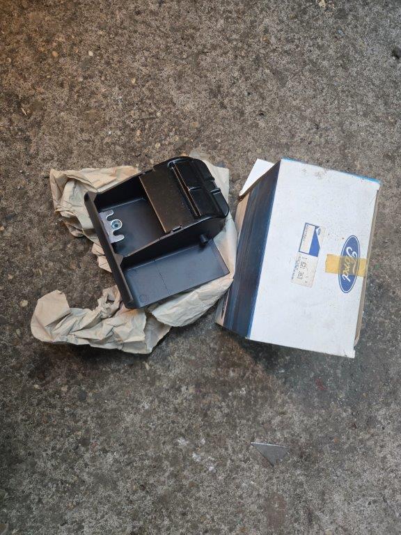 Ford Capri Mk1 Facelift / Mk2 / Mk3 – Black Ashtray (NOS)