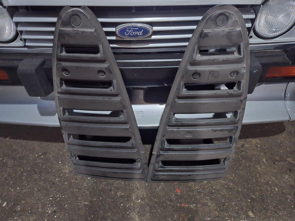 Ford Capri Mk2 / Mk3 – Side Window Louvres (Set)