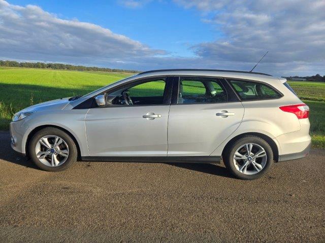 Ford Focus Wagon 1.0 EcoBoost Edition (2014)