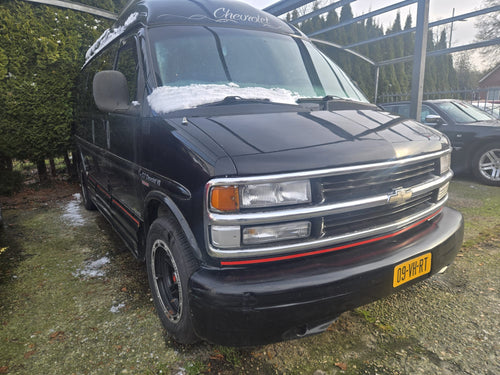 Chevrolet Express 1500 5.7 liter 187 kW 1999